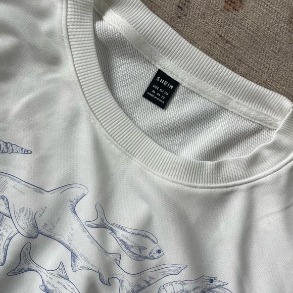 Sea creature pullover - Picture 3 of 3